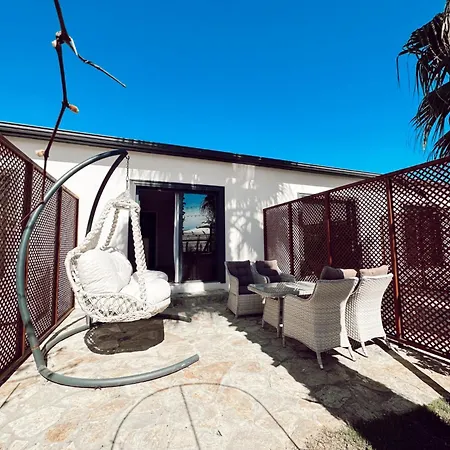 לינה וארוחת בוקר Bohem